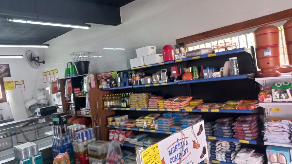 Foto de Comercial A Mais